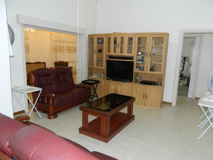 3 Bedroom Property for Sale in Die Rand Northern Cape